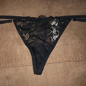 NWT VS THONG